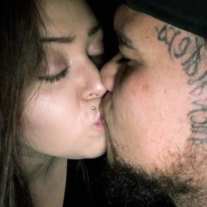 Meet your Posher, Deniece